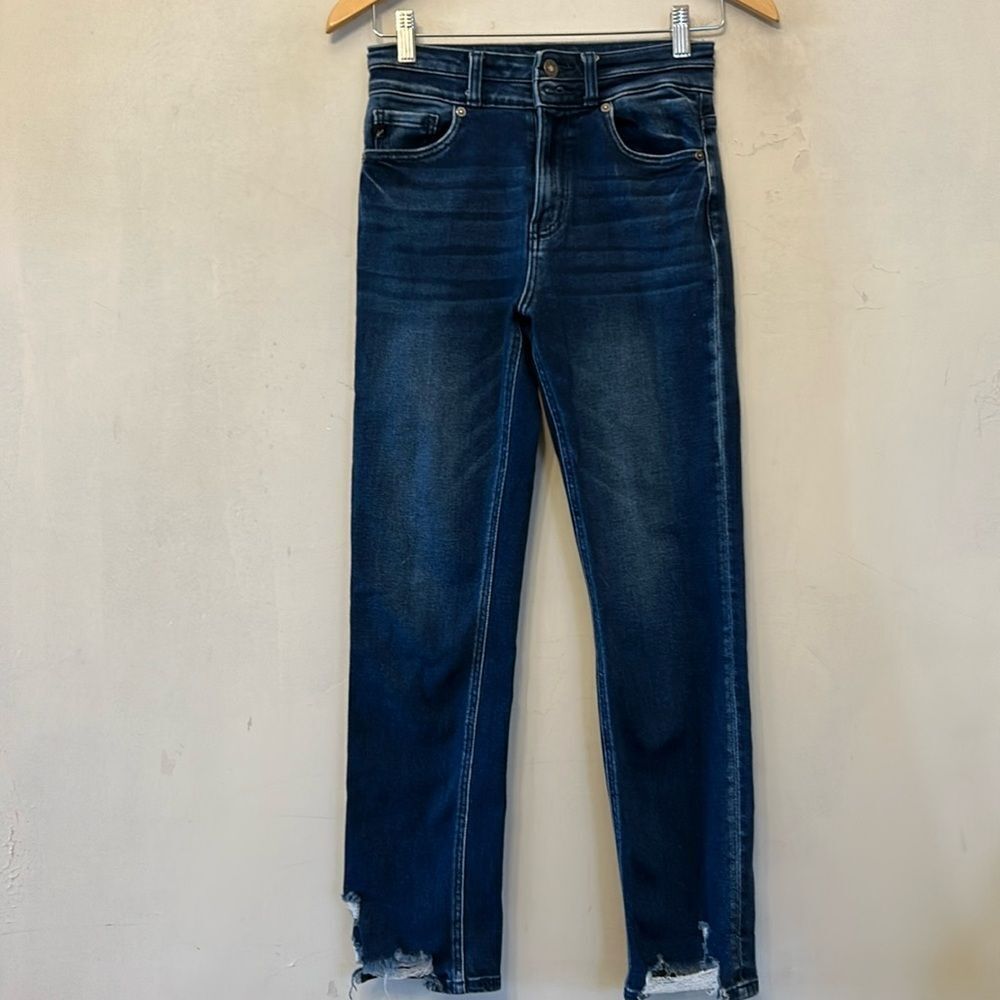 Kancan distressed hem denim ankle jeans Size 3 EUC